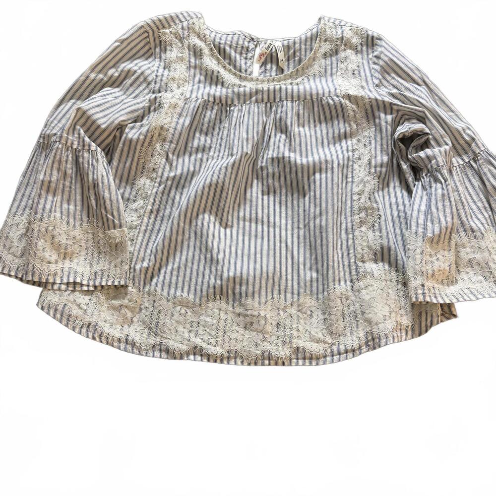 GIRL KRAZY Blouse Cottage Core Blue/White Striped Lace Accents Bell Sleeves SZ M